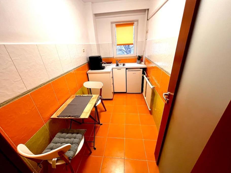 Piata Ovidiu 14 Lowcost Constanta Exterior photo